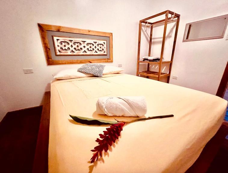 Casa Le Parc - Main Street Hotel Bocas Town Bagian luar foto